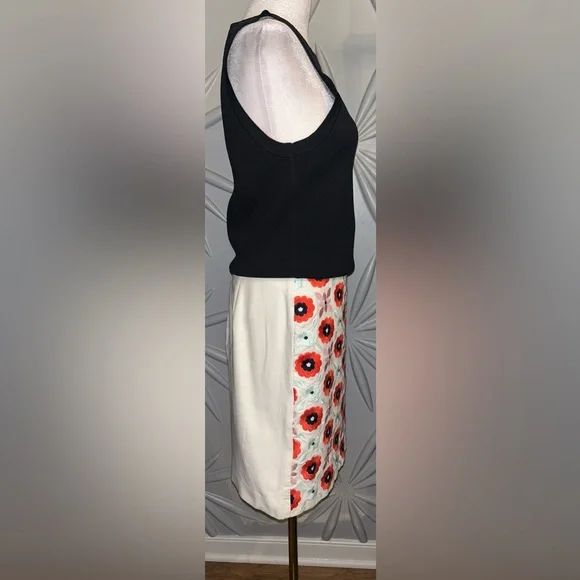 EUC Boden SZ 4 cream/red/green/lilac floral embroidered skirt w/rear zipper - Picture 4 of 9